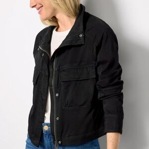 Evereve Rocky Two Pocket Top